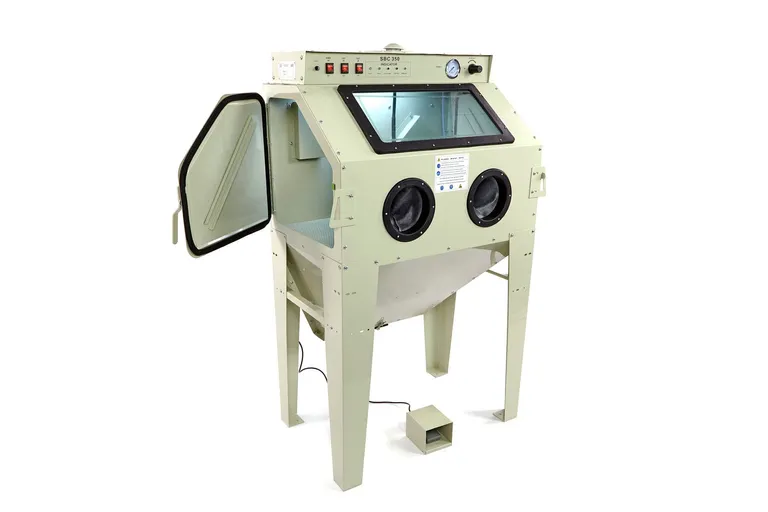 Sandblåsekabinett med avsug, 350 l.