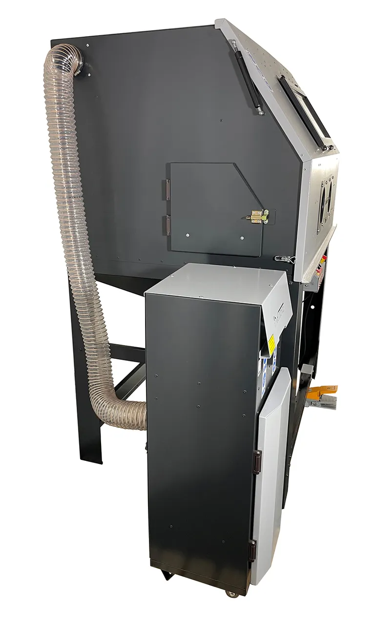 Sandblåsekabinett med trykklokke, 1500 l.