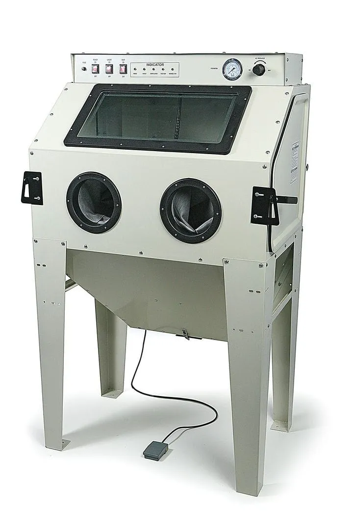 Sandblåsekabinett med avsug, 350 l.