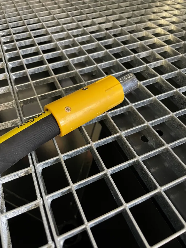 Sandblåsekabinett med trykklokke, 1500 l.