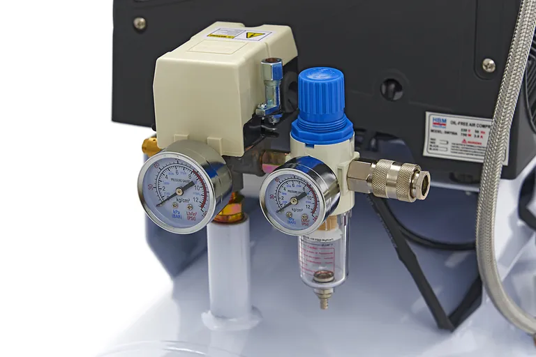 Stillegående kompressor, 3 hk./70 l. 