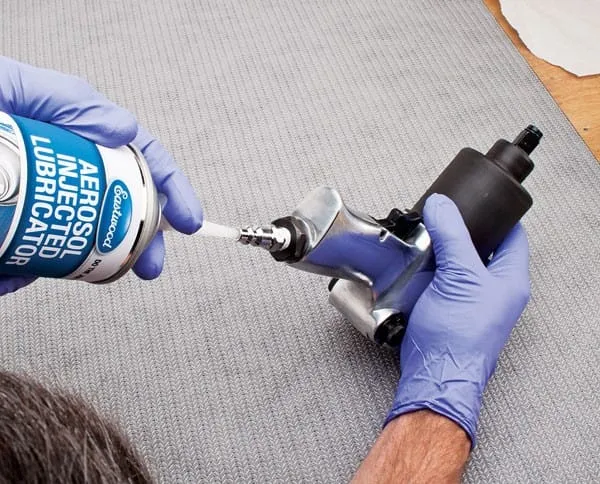 Smørespray for rør/dyser