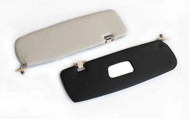 BMW E10 (2002) SUNVISOR CREAM & SVART