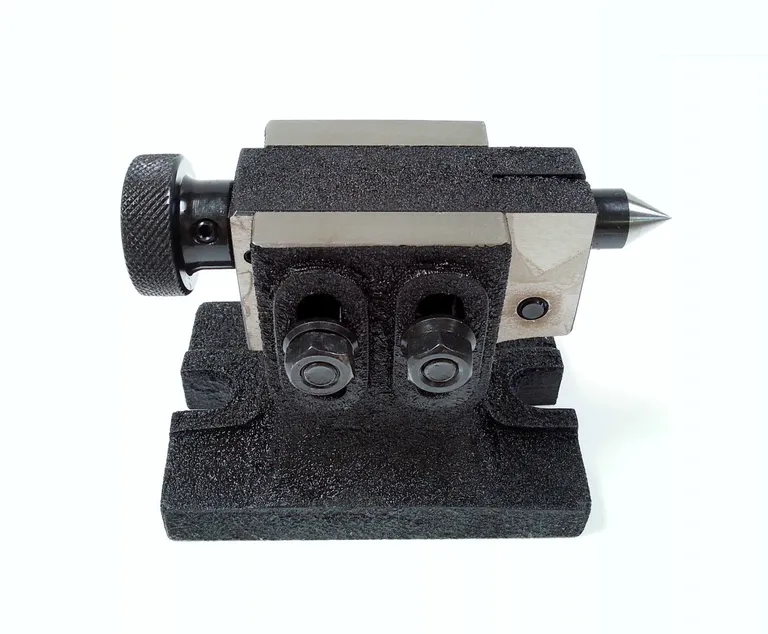 Justerbar bakdokke for rundmatingsbord m.m.